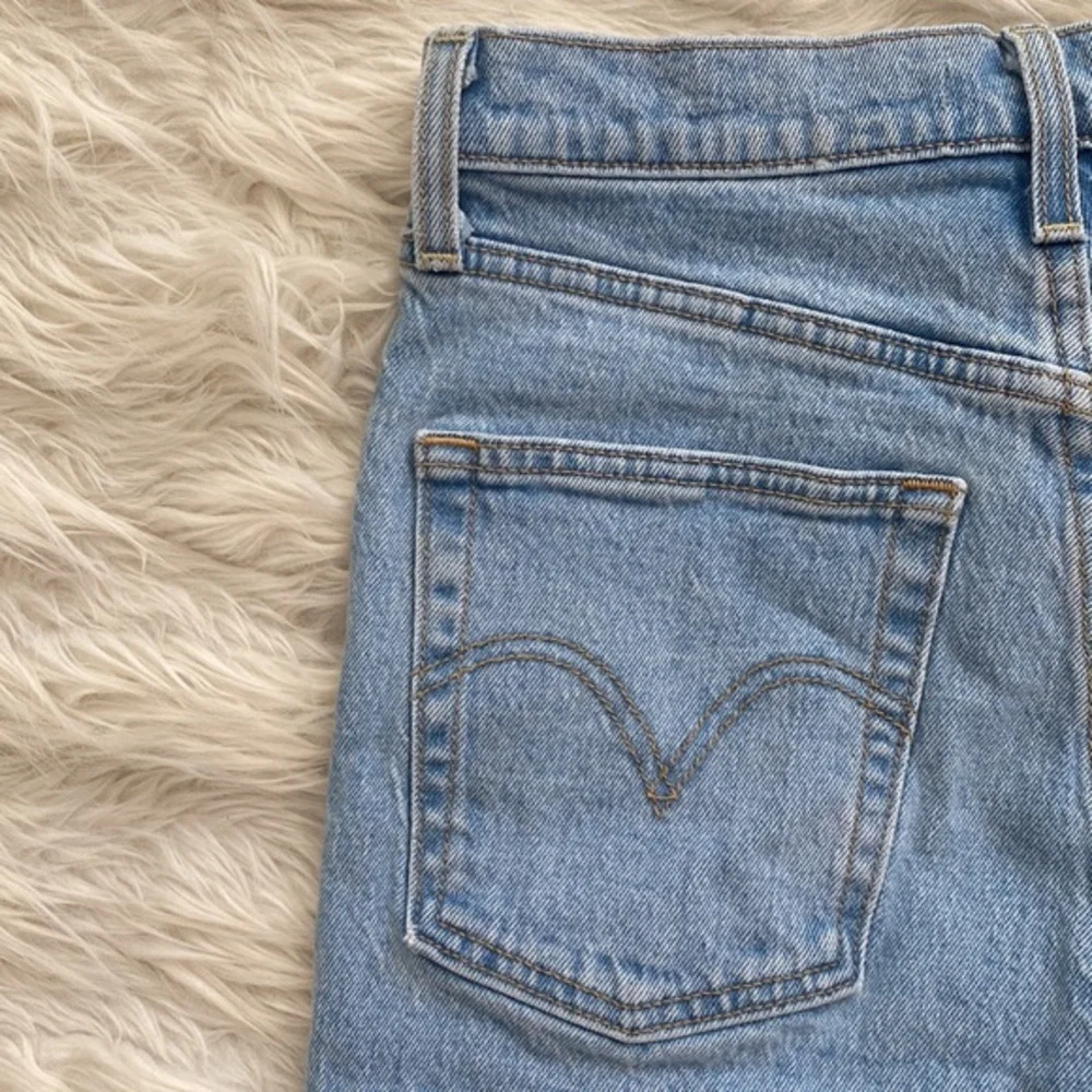 Levi’s |‎ Ribcage Denim Shorts